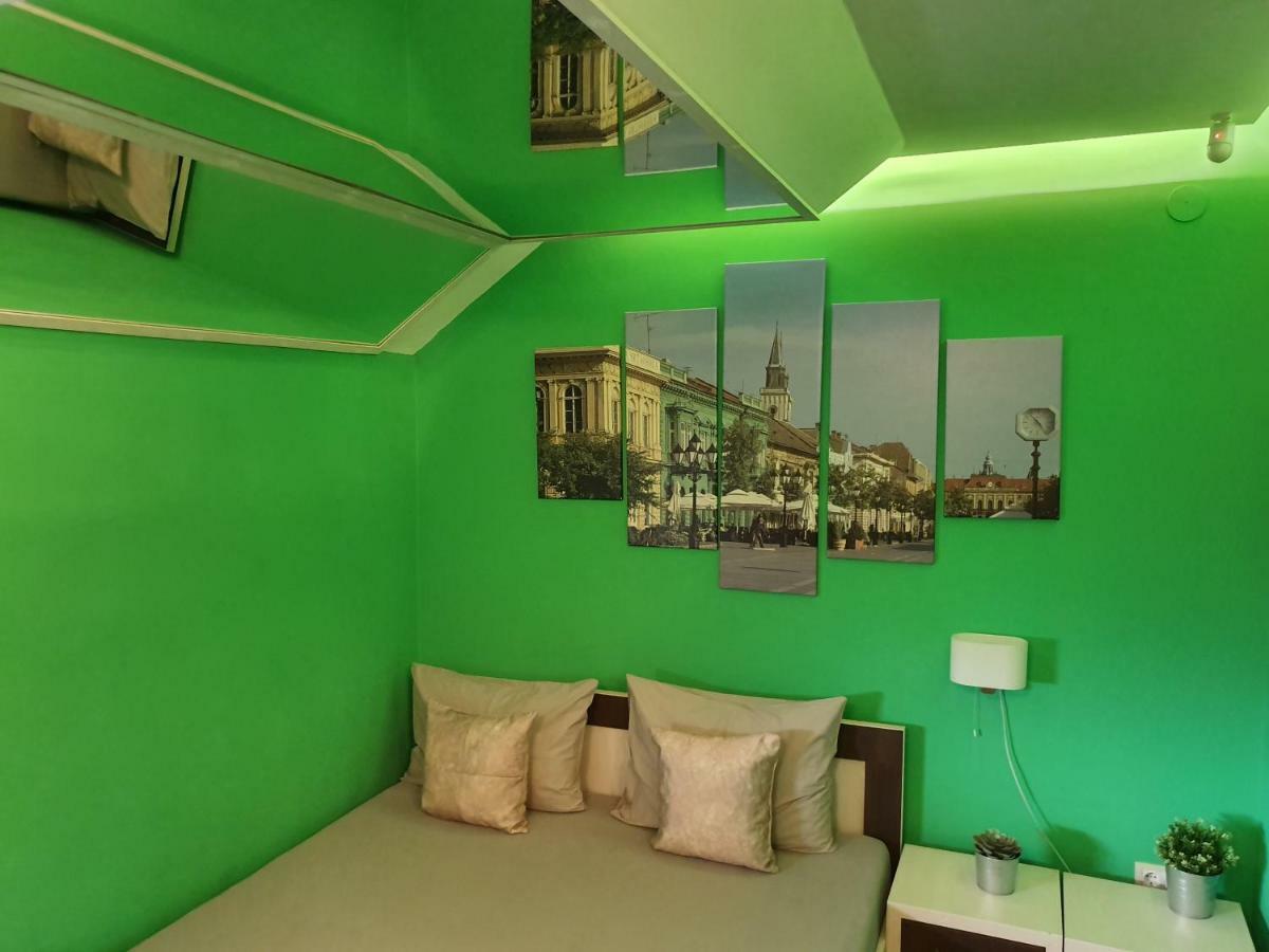 Hotel Oldbrick Pub Sombor Exterior foto