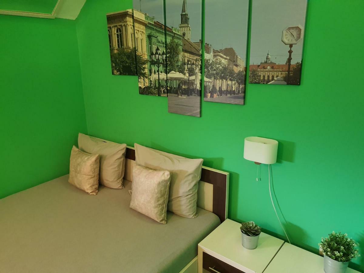 Hotel Oldbrick Pub Sombor Exterior foto